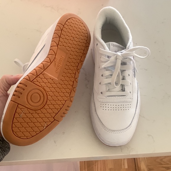 Reebok runners size 7 USA size 39 UK - Picture 3 of 5